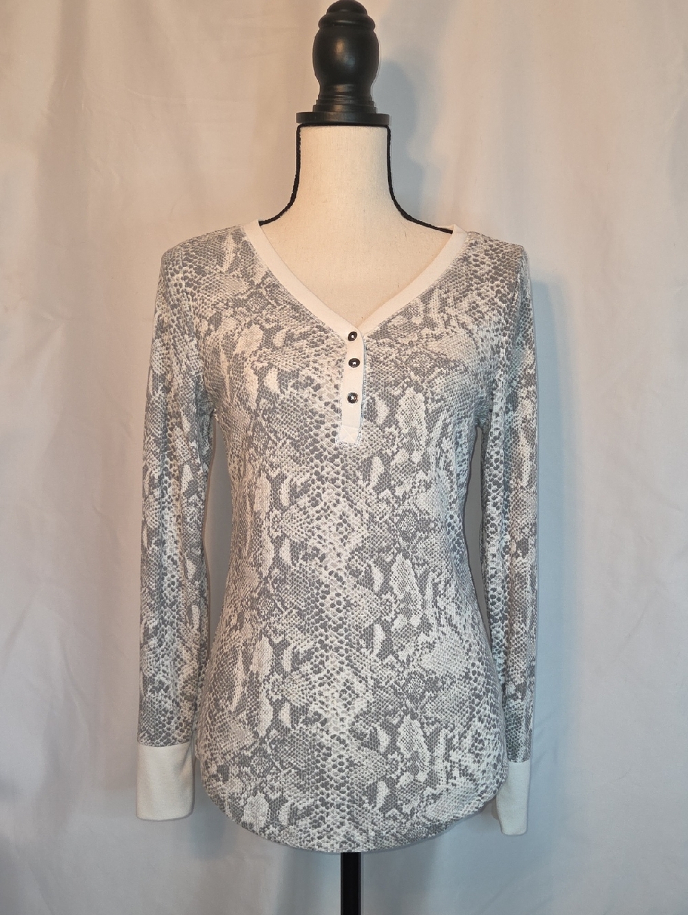 Time and Tru Gray Snake-Print Long Sleeve Henley